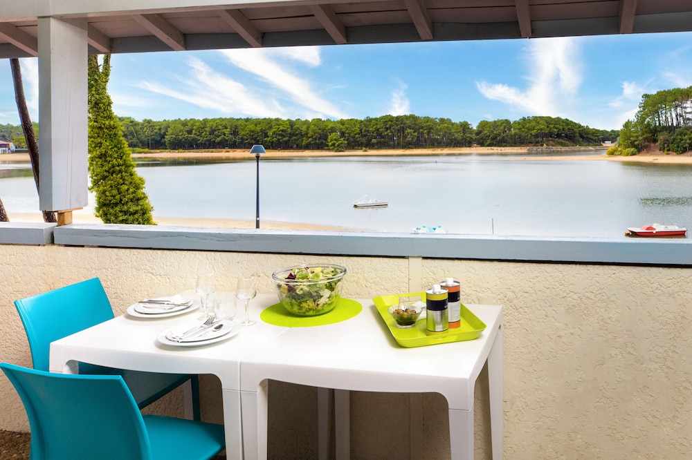 Apartment, 2 Bedrooms for 6, Lake View - Photo 15
