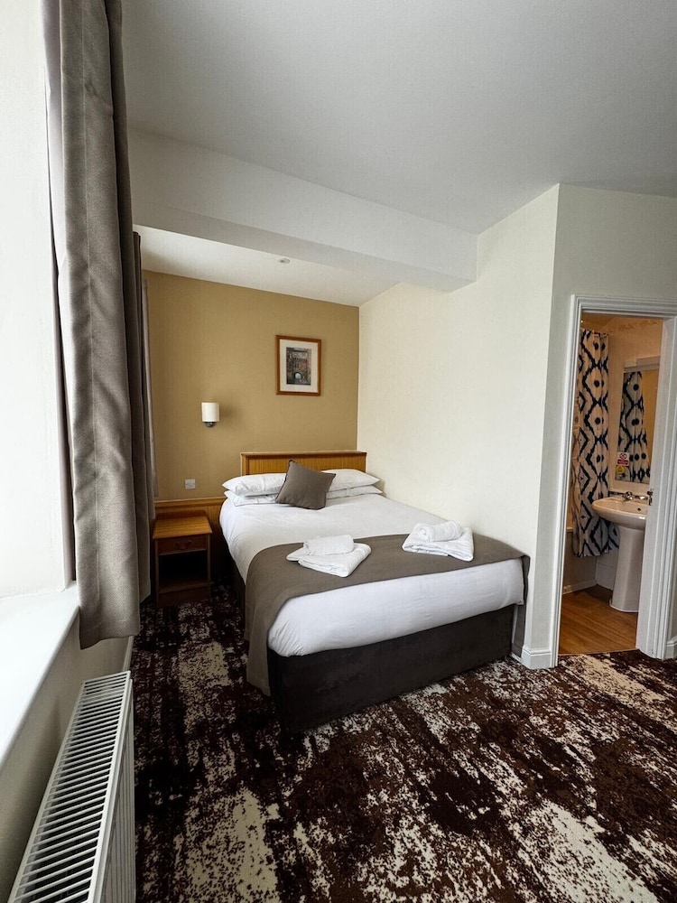 Compact Double Room photo 1