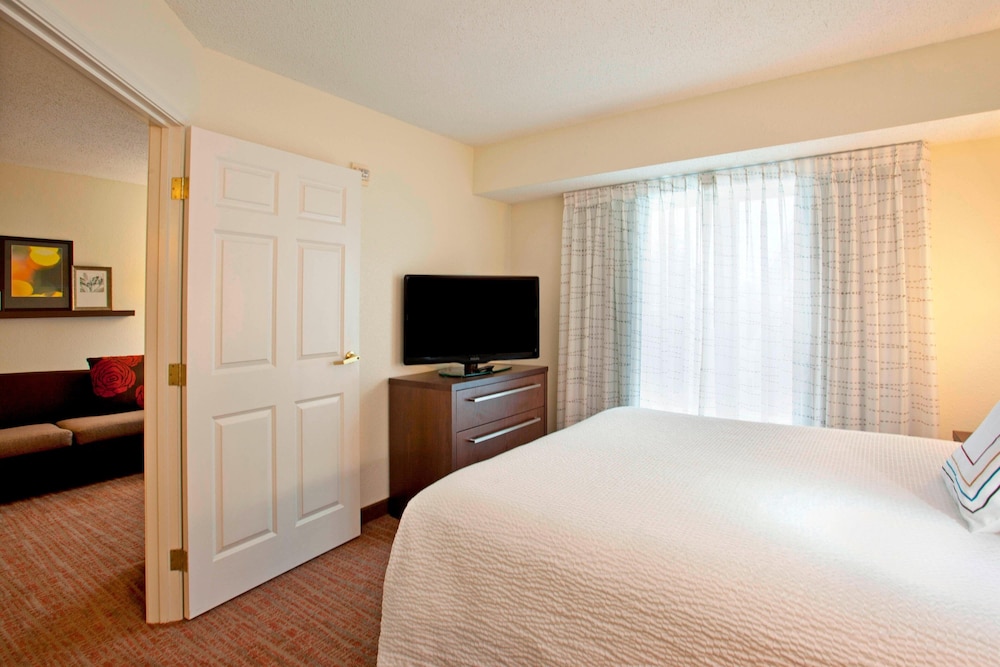 Suite, 1 Bedroom - Photo 6