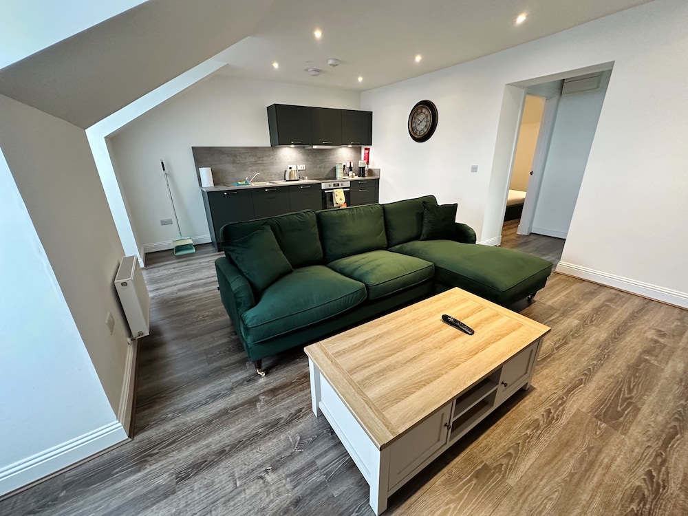 Executive Apartment, 1 King Bed, Non Smoking, Private Bathroom