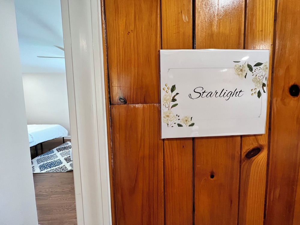 Signature Single Room (Starlight) photo 3