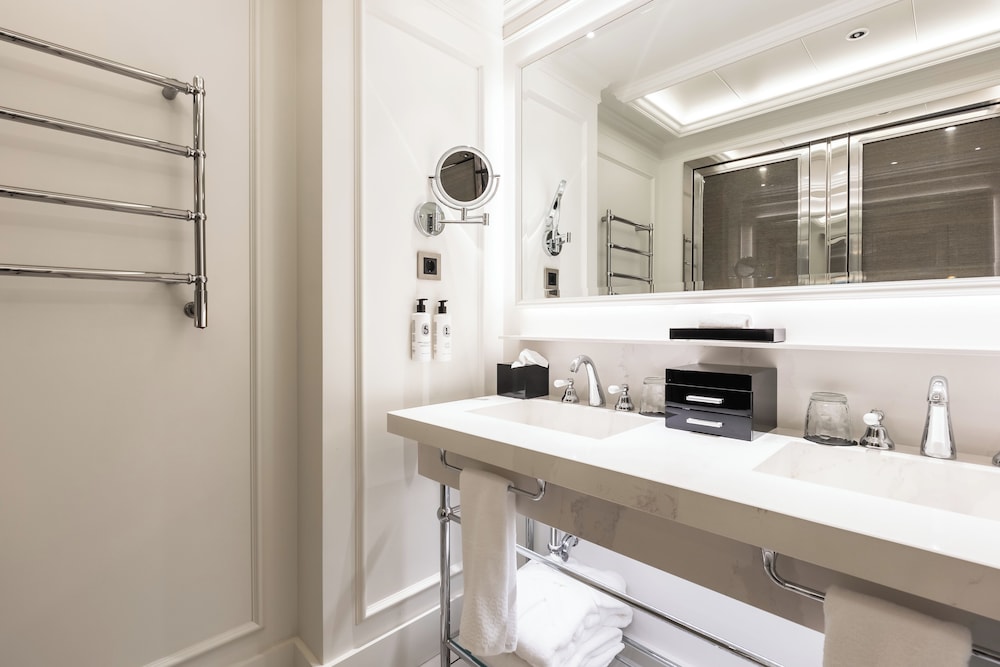 Superior Room, 2 Twin Beds, City View - Photo 5