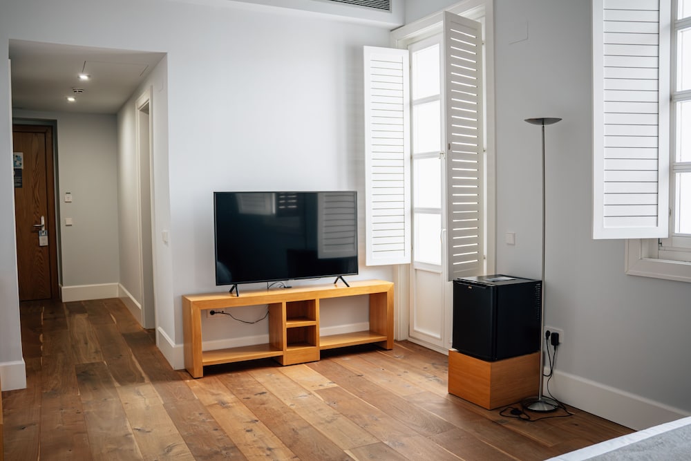 Premium Room - Photo 32