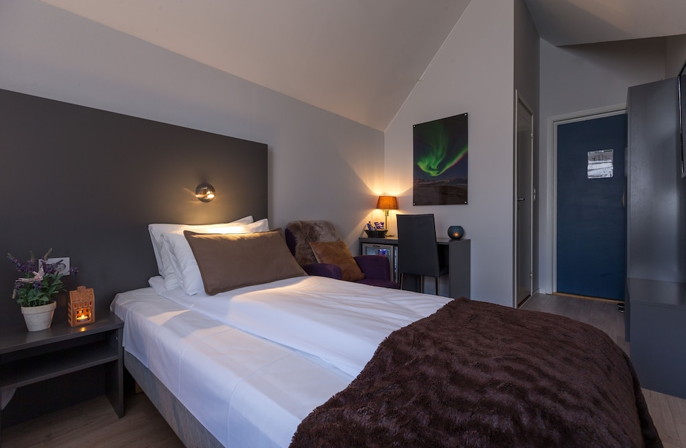 Basic Double or Twin Room - Photo 4