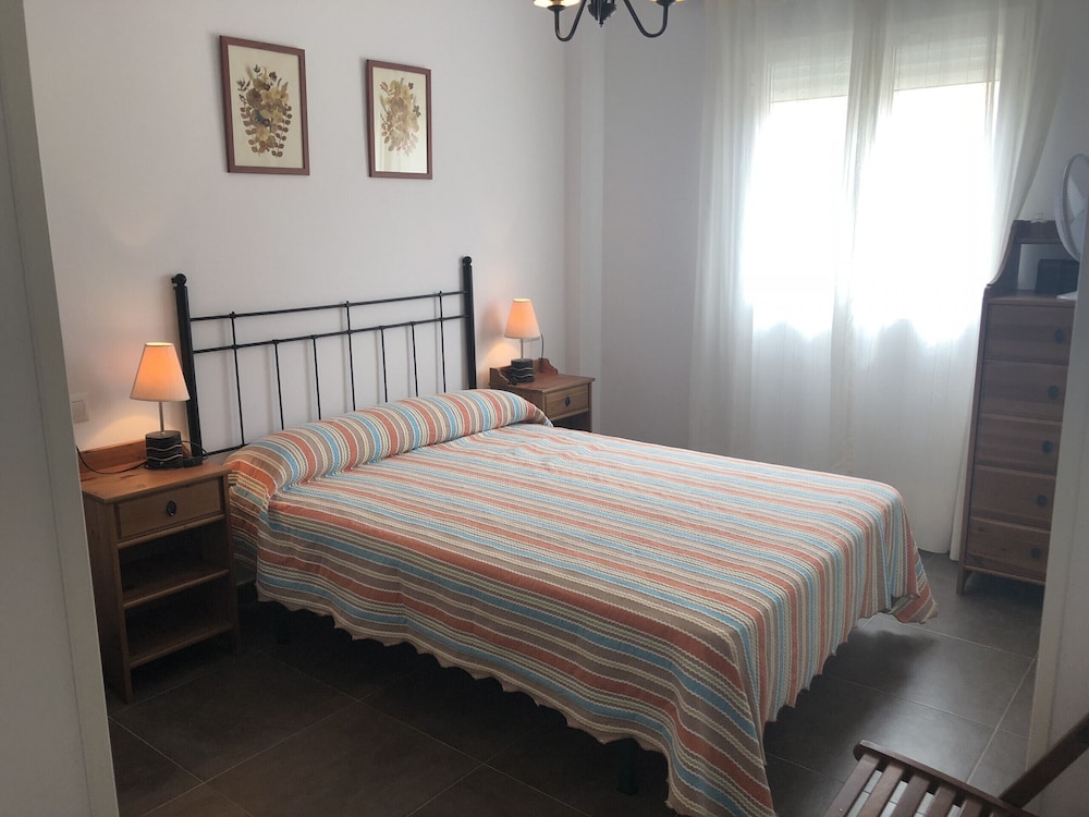Apartamento, 2 habitaciones, vista a la piscina