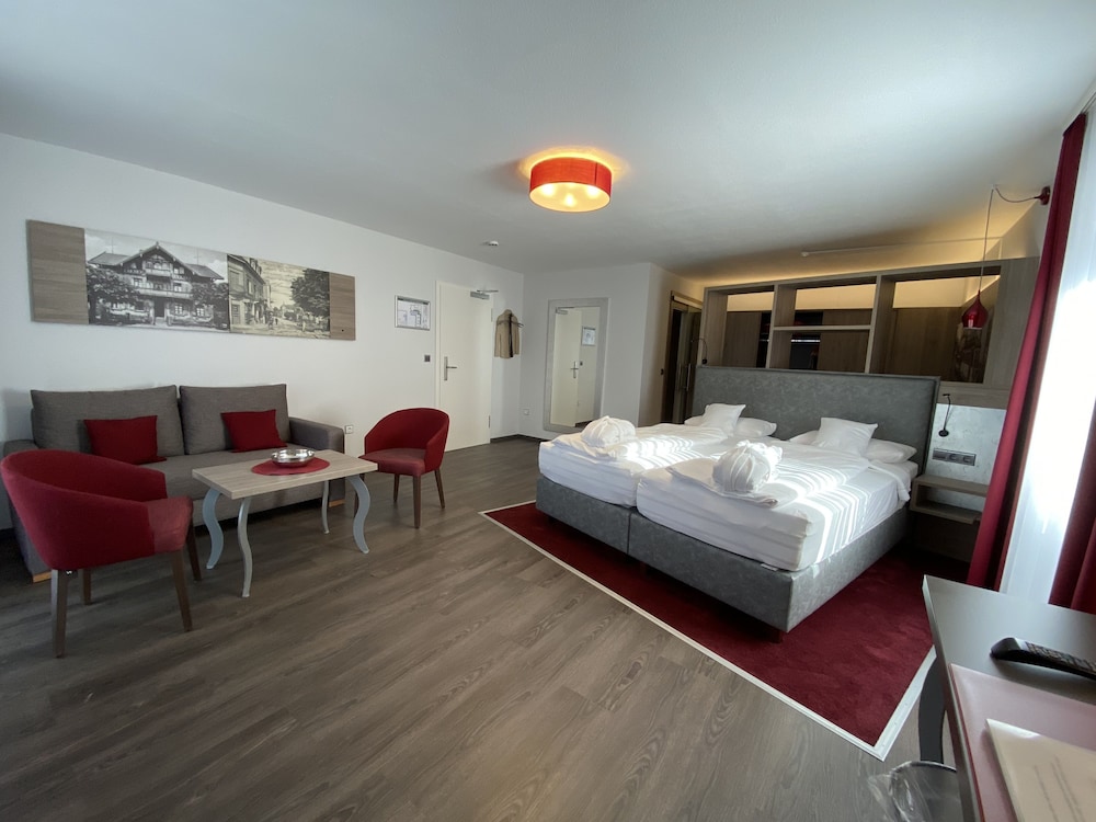 Junior Suite, Non Smoking - Photo 5
