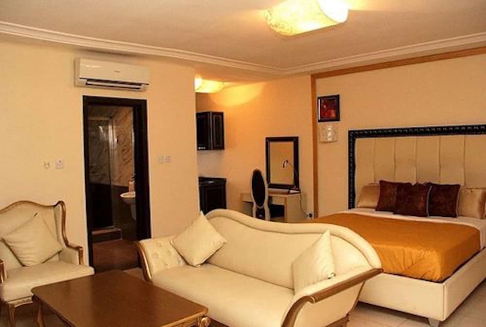 Premium Studio, 1 Queen Bed, Non Smoking