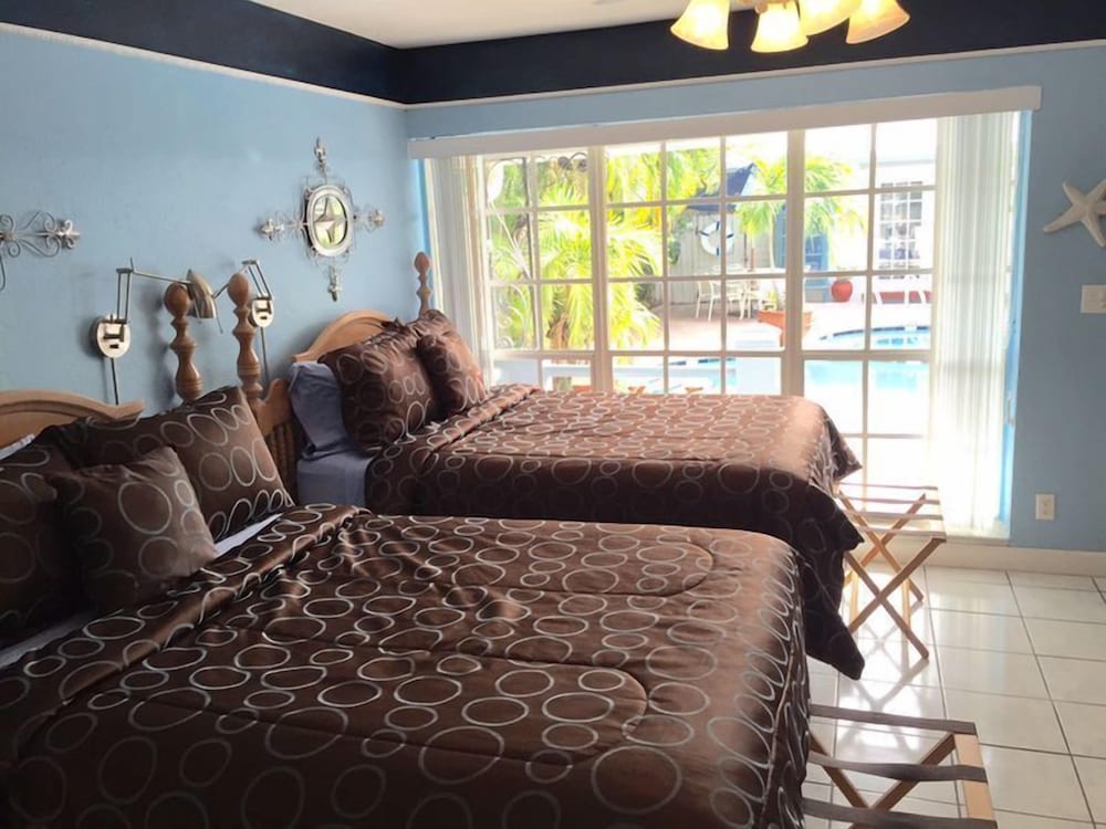 Suite, 2 Double Beds (Room 108)