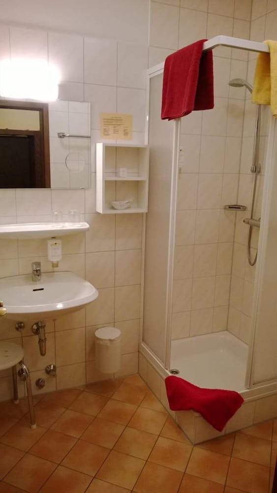 Double Room - Photo 8