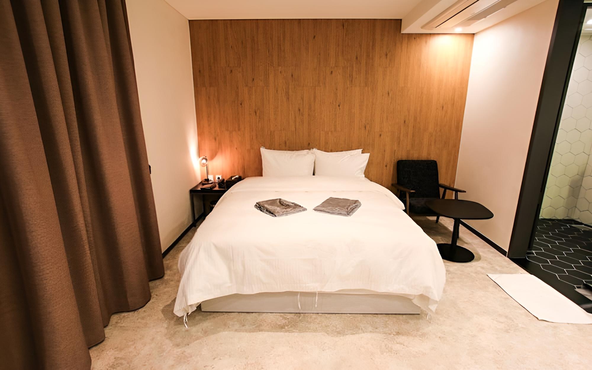 Room (Walkie Special Rate (No Parking Room ) - Photo 34