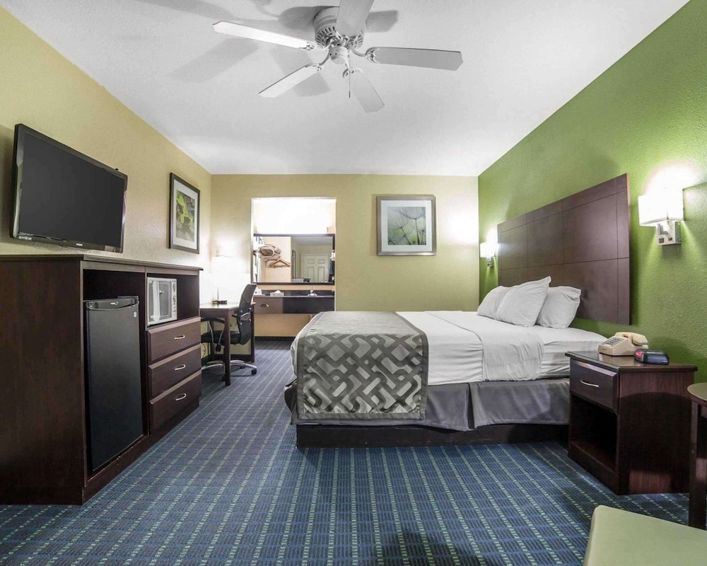 Room, 1 Queen Bed, Accessible, Non Smoking photo 3