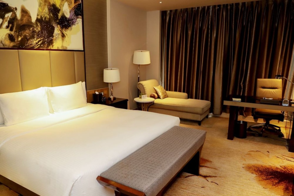 Grand King Room photo 2
