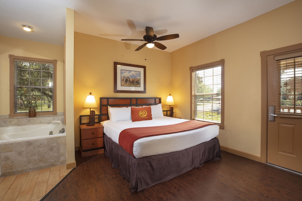 Club Cabin (Saddle Club) photo 3