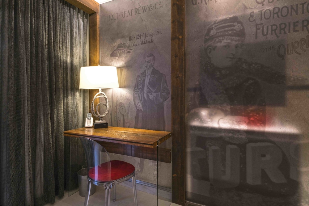 Signature Suite
