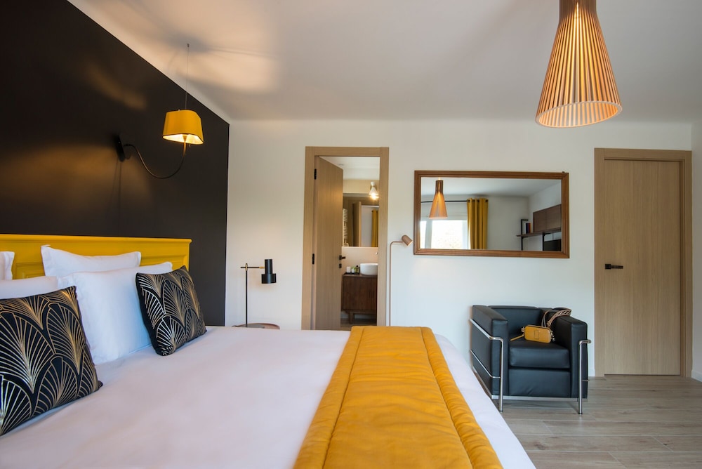 Luxury Double Or Twin Room, Private Bathroom (Rez De Jardin) photo 2