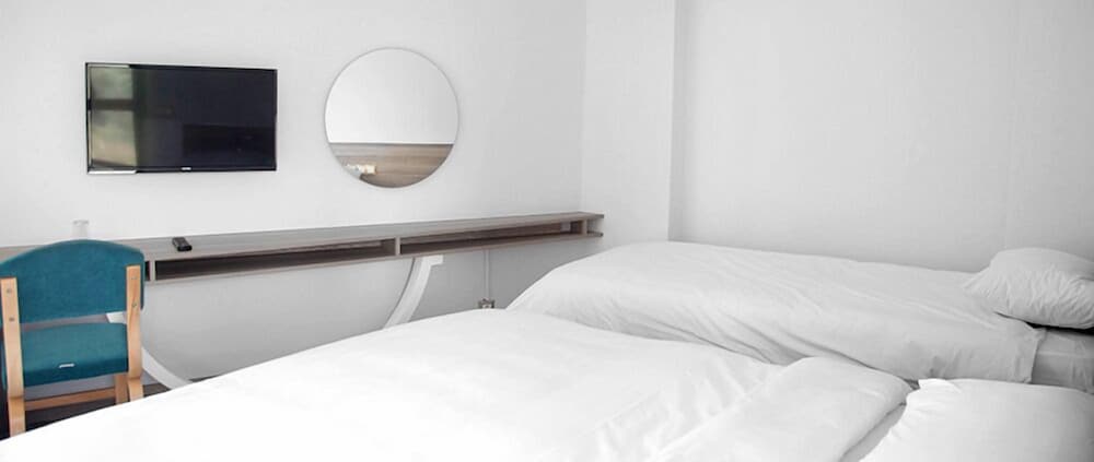 Standard Double or Twin Room, 1 Bedroom, Partial Sea View photo 1