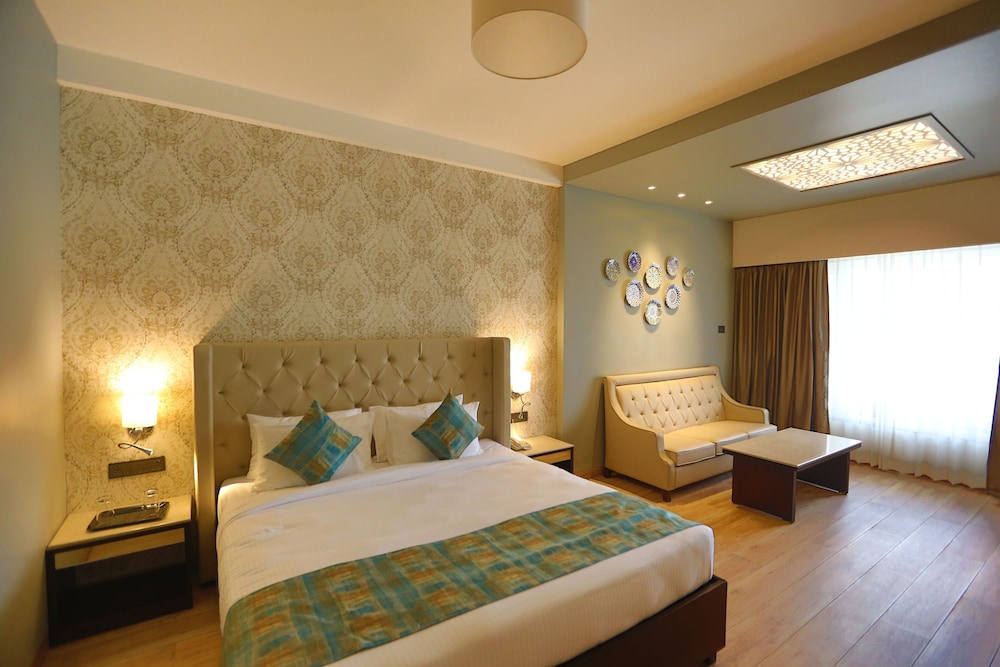 Executive Room - Photo 2