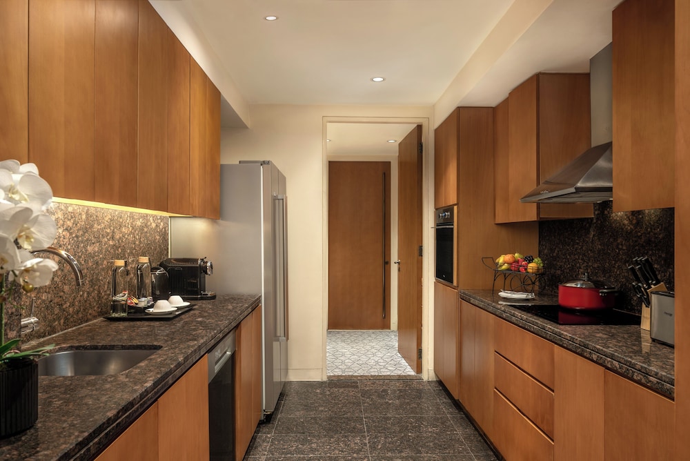 Suite, 3 Bedrooms (Fully Furnished)
