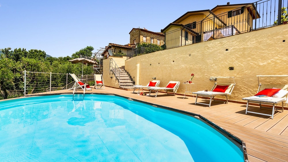 Villa photo 3