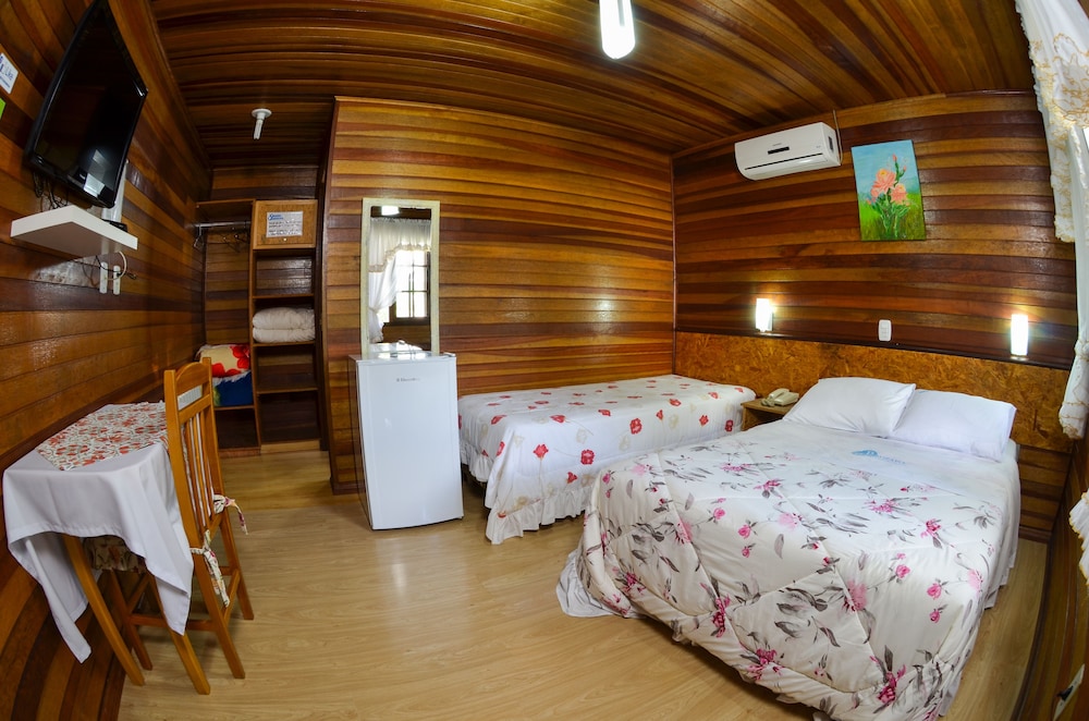 Classic Quadruple Room photo 2