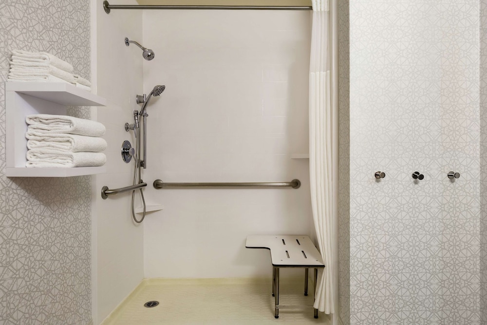 Room, 1 King Bed, Accessible, Non Smoking