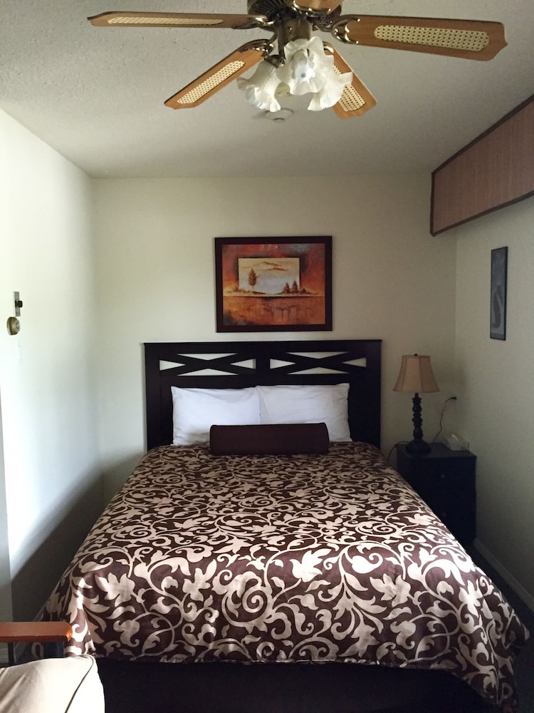 Quadruple Room, 1 Queen and Sofa Bed, Kitchenette photo 1