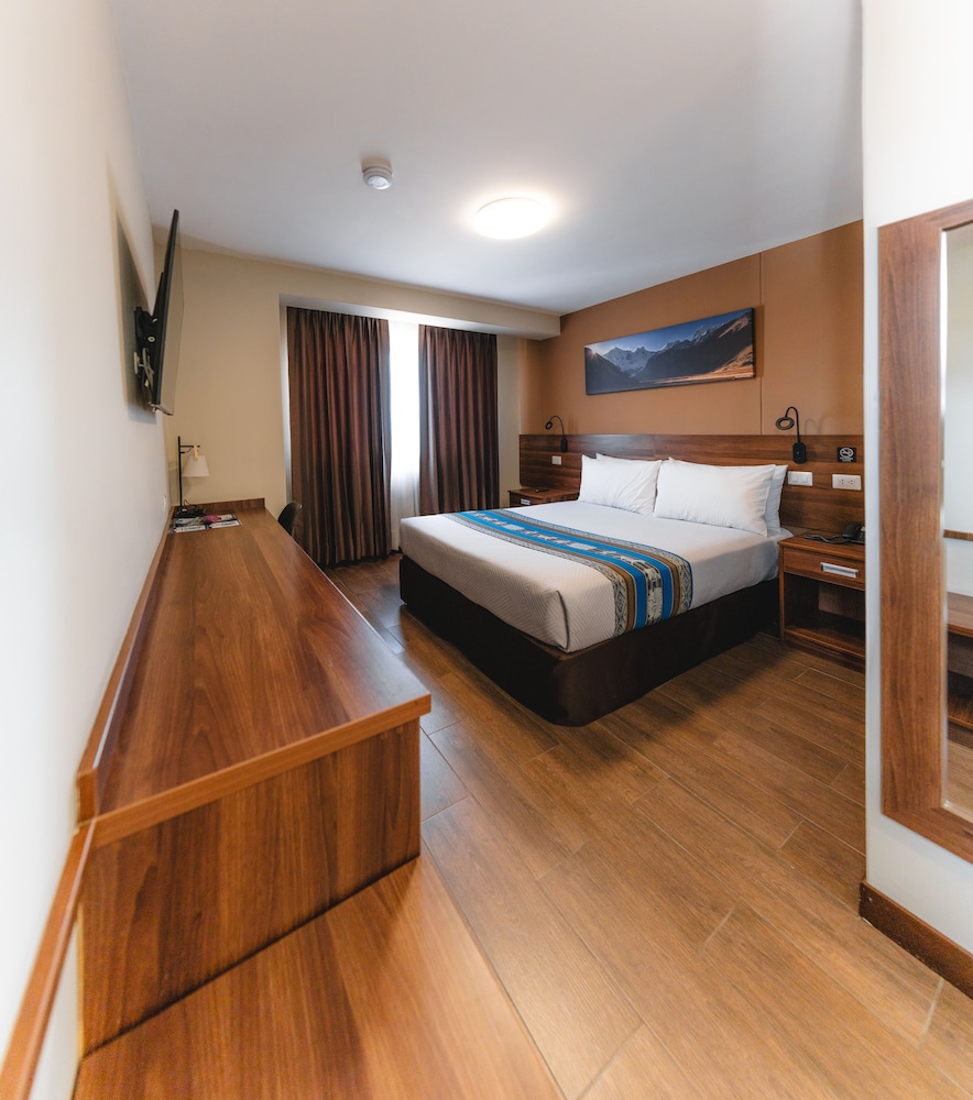 Executive Room