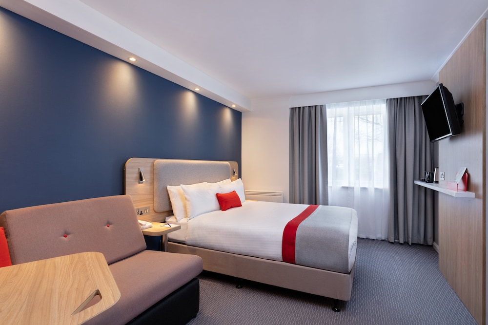 Standard Room, 1 Double Bed (with Free Hot Breakfast) - Photo 2