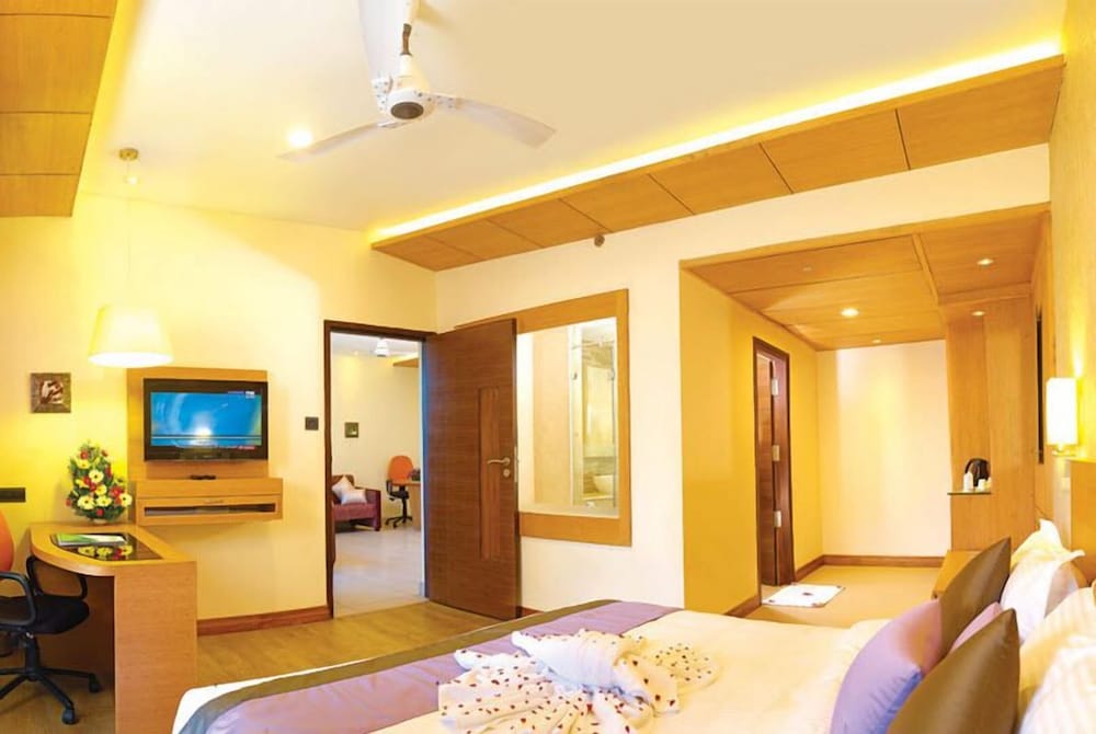 Devonshire Royal Suite photo 3