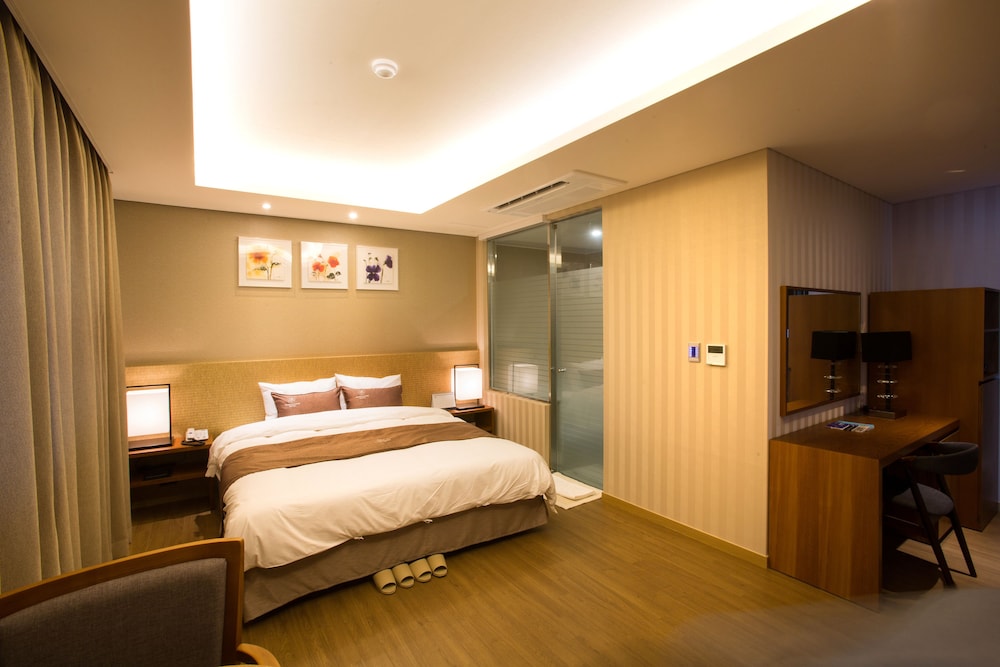 Suite (A) photo 3