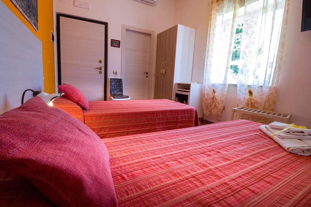 Double or Twin Room photo 3