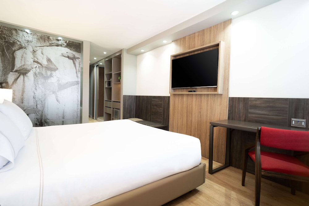Double Room, 1 Queen Bed photo 3