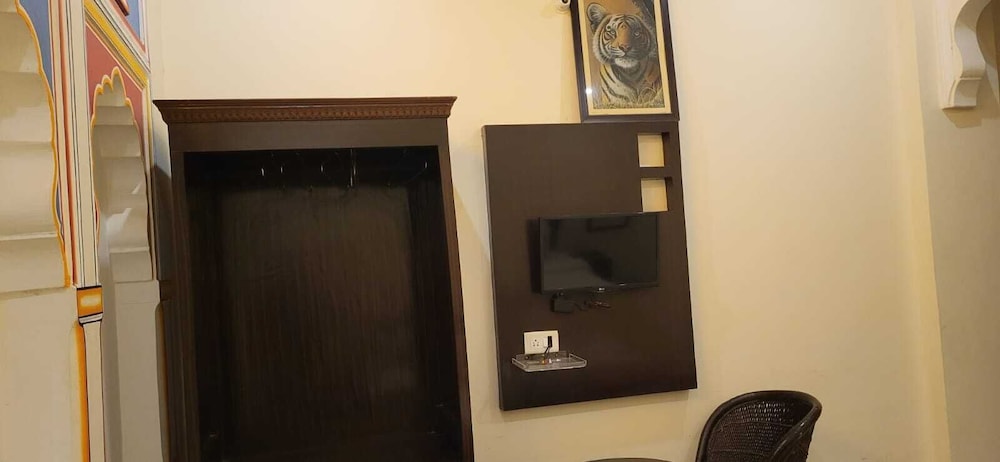 Budget Room in Basement - Photo 4