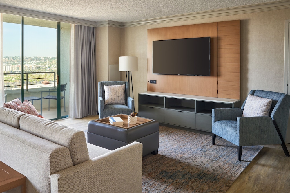 Executive Room, 2 Queen Beds, Balcony photo 3