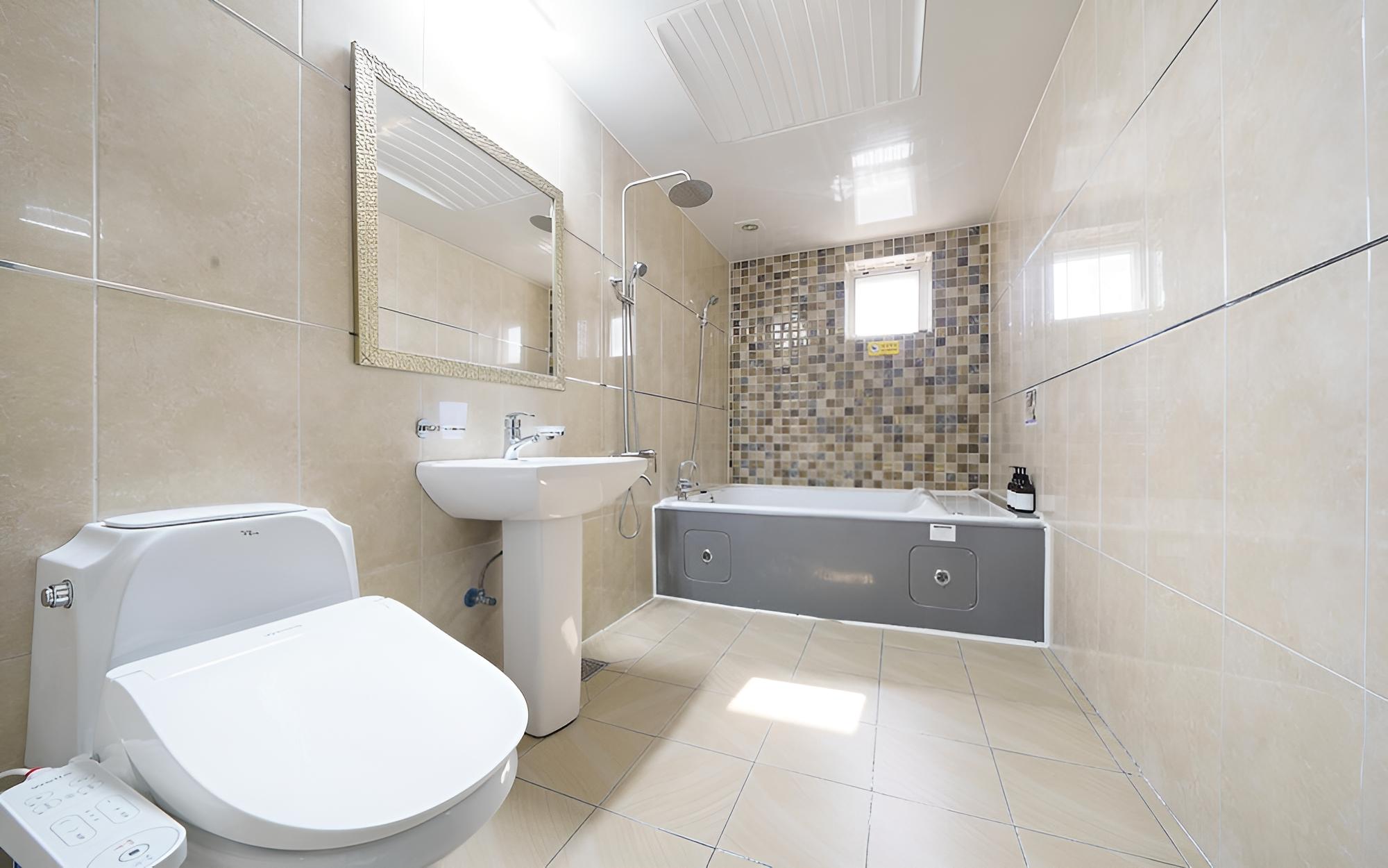 Room (Suite Family (non-smoking massage cha) - Photo 1