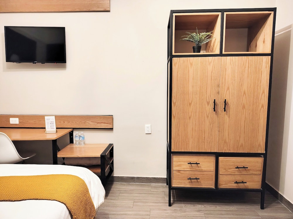 Standard Room, 1 Double Bed, Private Bathroom - Photo 22
