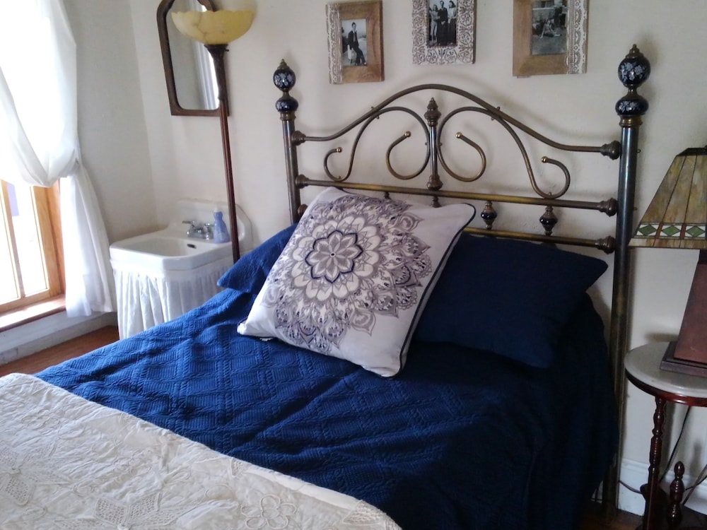 Standard Double Room, Private Bathroom (Walt Whitman) photo 1