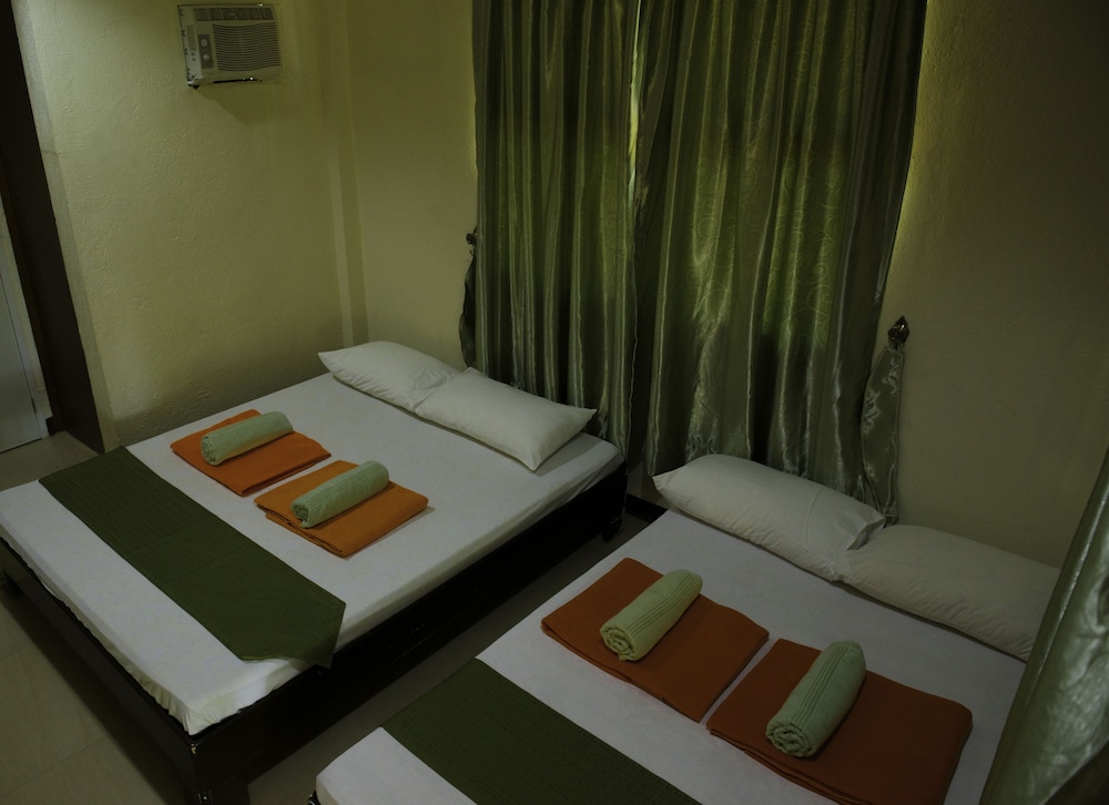 Caida (Up To 4 Persons)
