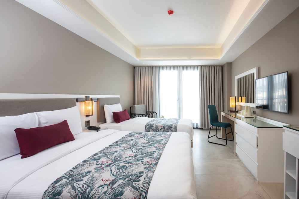 Deluxe Triple Room - Photo 4