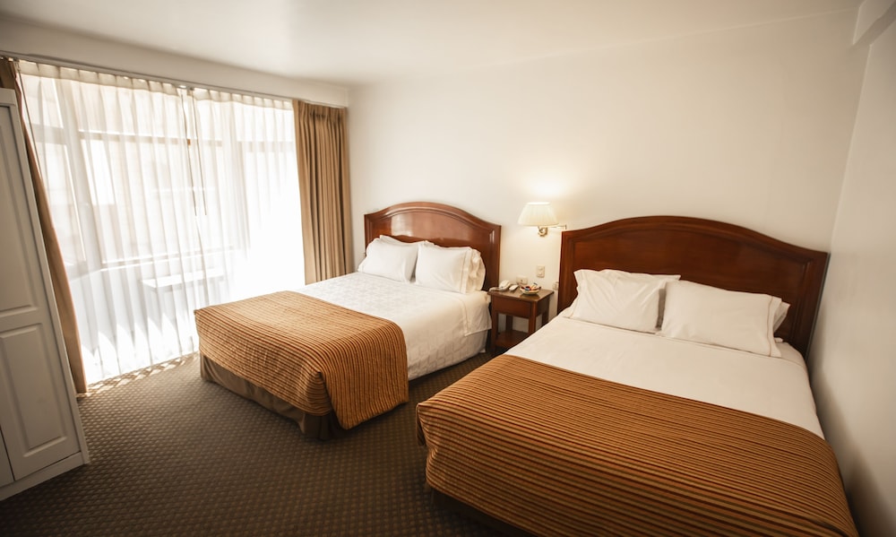 Twin Room - Photo 2