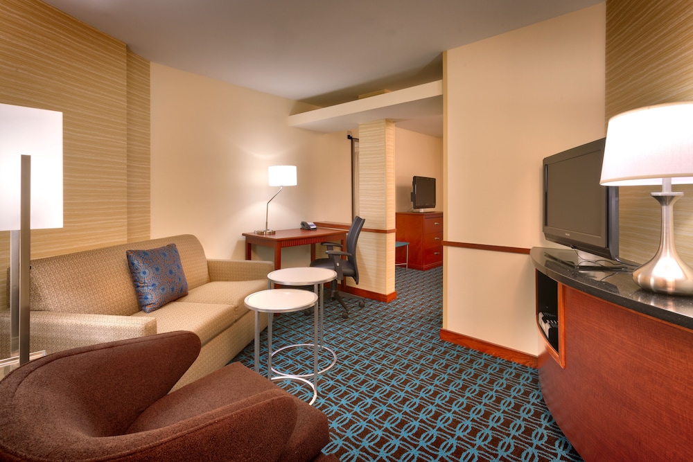 Standard Room, 2 Queen Beds (Hearing Accessible) - Photo 2
