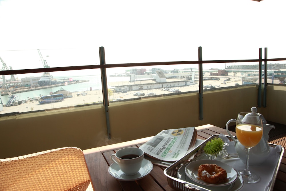 Business Room, Balcony, Sea View - Photo 4