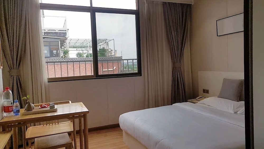 Basic Single Room