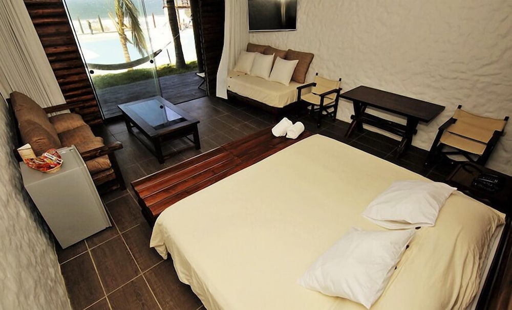 Suite, 1 King Bed with Sofa bed, Beach View photo 1