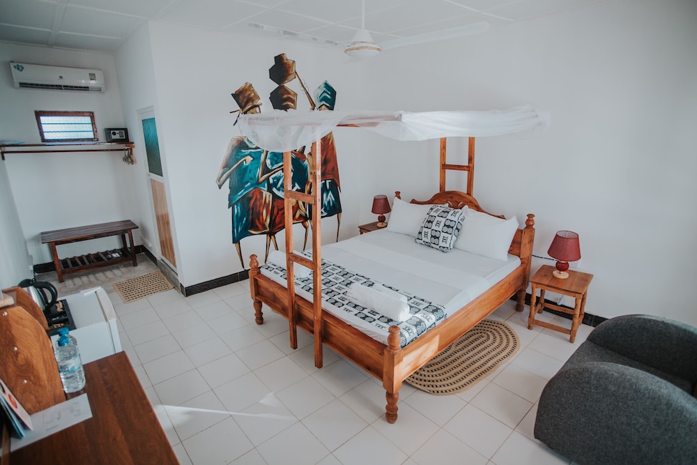 Queen Room with Ocean View