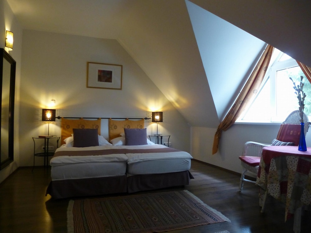 Comfort Double or Twin Room photo 3
