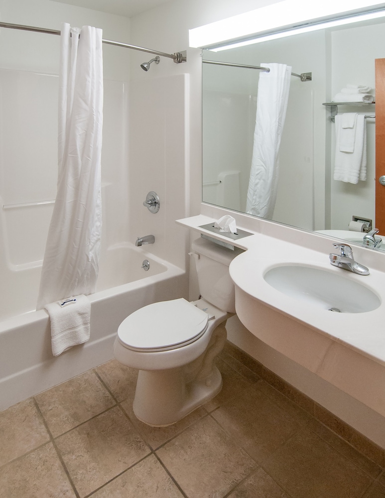 Studio Suite, 1 Queen Bed, Non Smoking - Photo 7
