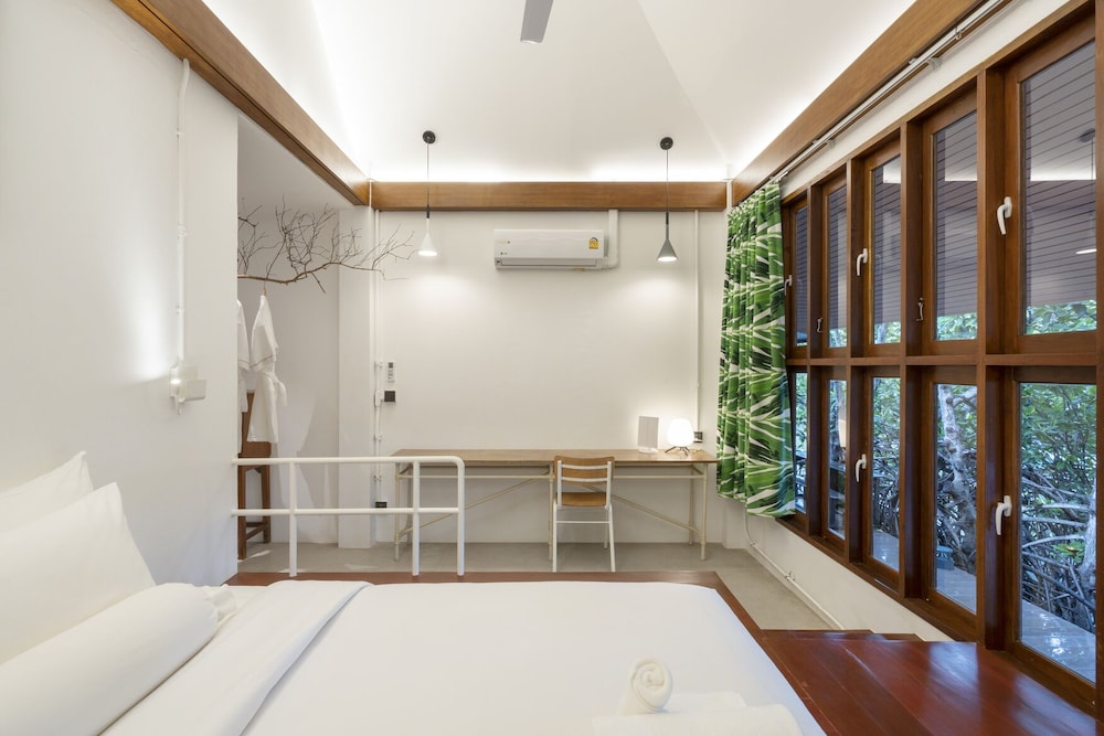 Three-Bedroom Pool Villa - Photo 4