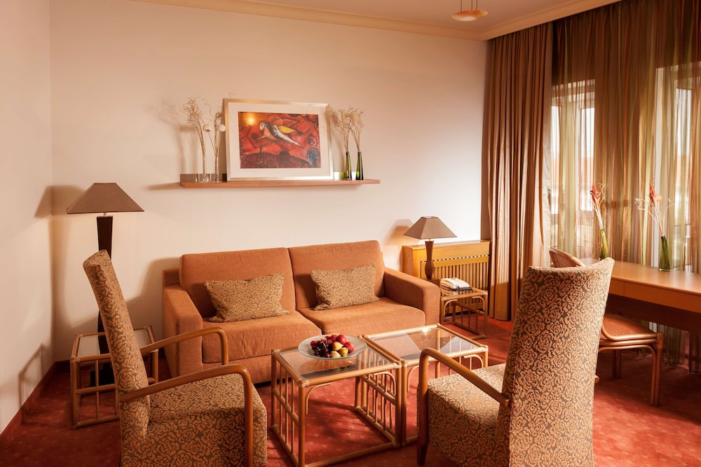Comfort Suite - Photo 1