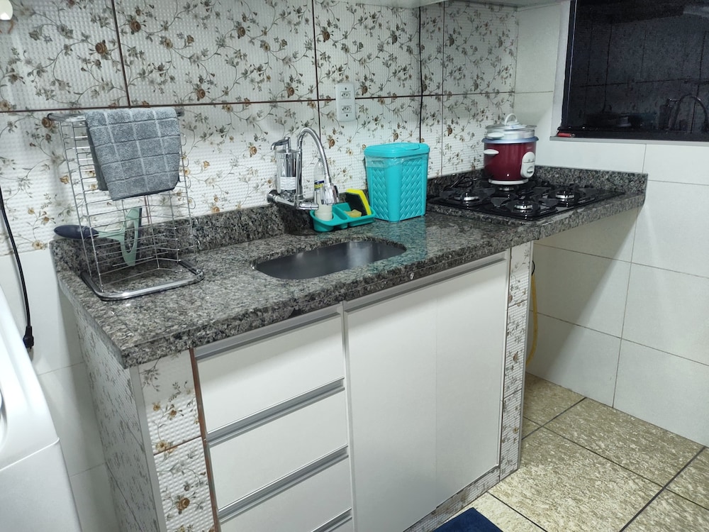 Apartment photo 2